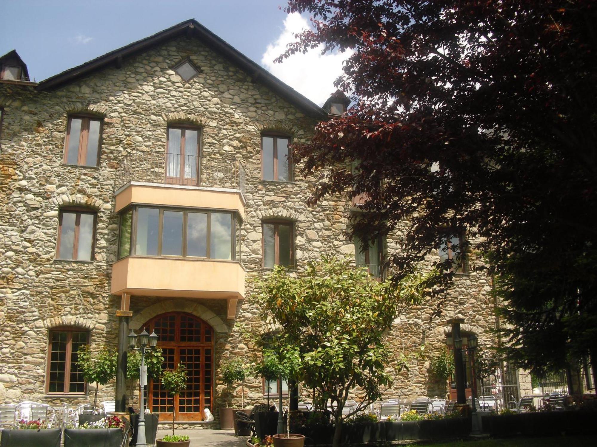Hostal Vall D'Aneu By Arcas & Sambola إيستيري دانو المظهر الخارجي الصورة
