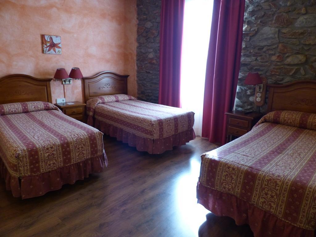 Hostal Vall D'Aneu By Arcas & Sambola إيستيري دانو المظهر الخارجي الصورة