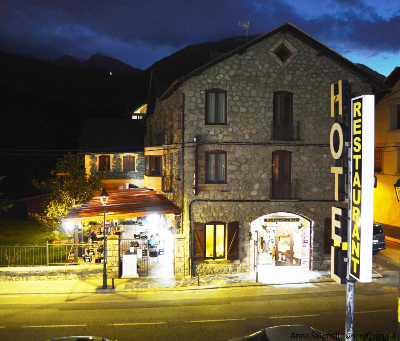 Hostal Vall D'Aneu By Arcas & Sambola إيستيري دانو المظهر الخارجي الصورة