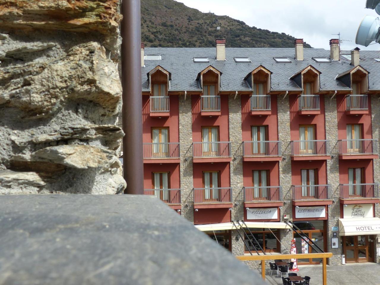 Hostal Vall D'Aneu By Arcas & Sambola إيستيري دانو المظهر الخارجي الصورة